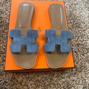 Denim Hermes Oran Sandals Size IT39.5. Fits US8
